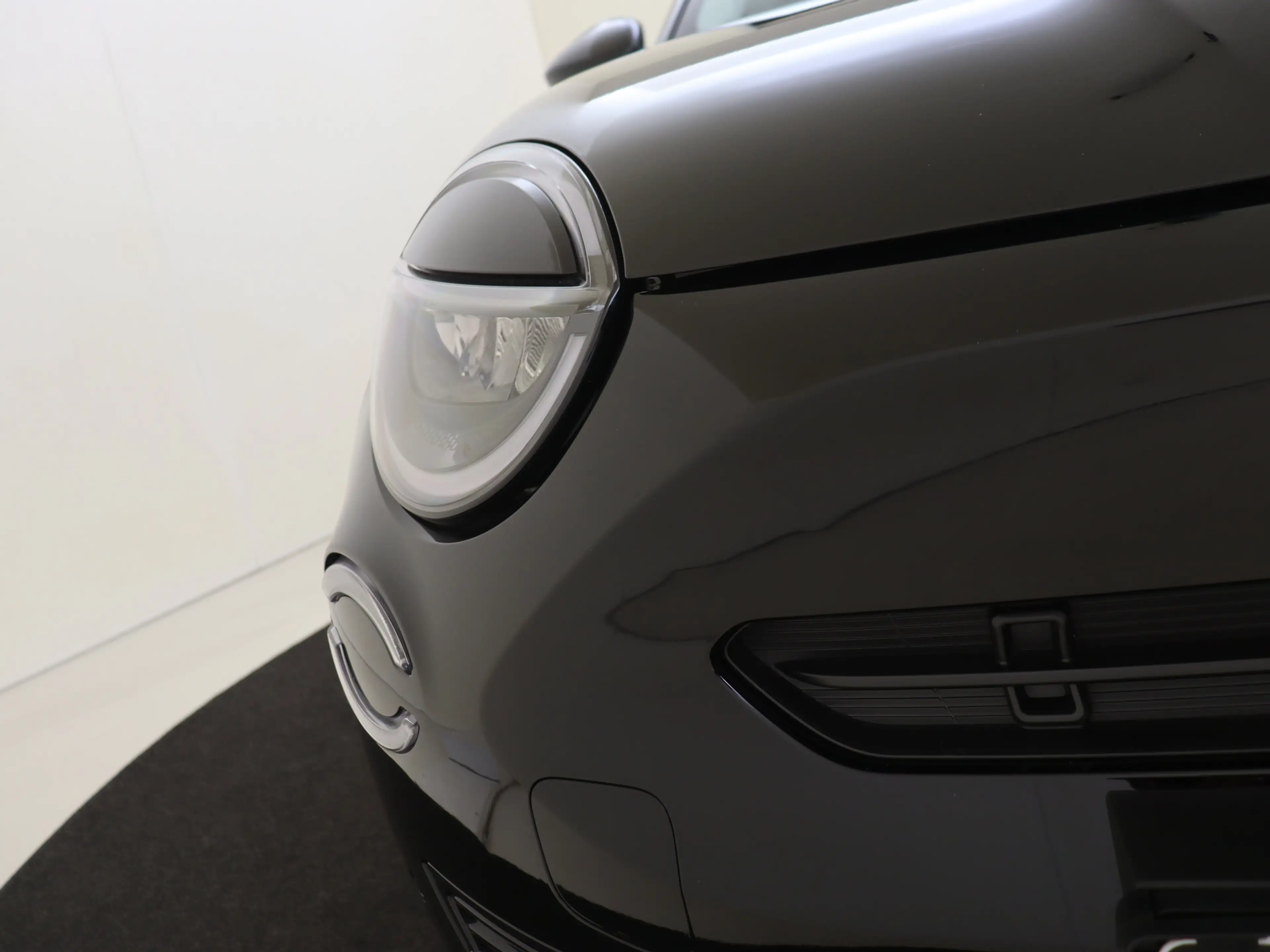 Fiat 600e La Prima 54 kWh LUXE VERSIE ! NRM demo deal — photo 13