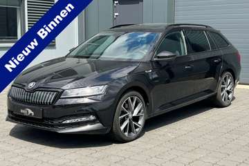 Combi 1.4 TSI iV Sportline Business PANO 19" STAND