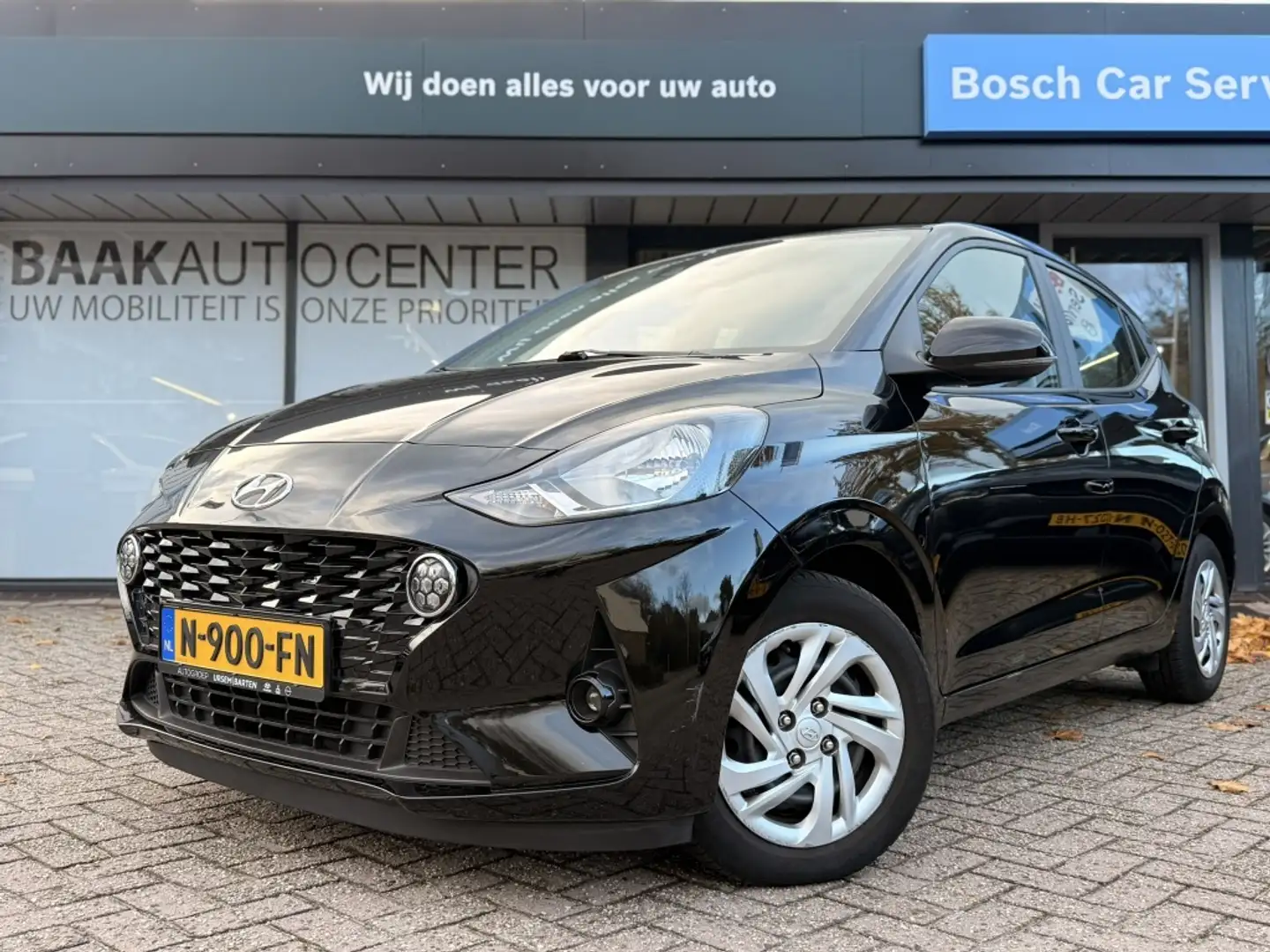 Hyundai i10 1.0 Comfort Smart 5p | Automaat | Carplay | Camera Zwart - 2