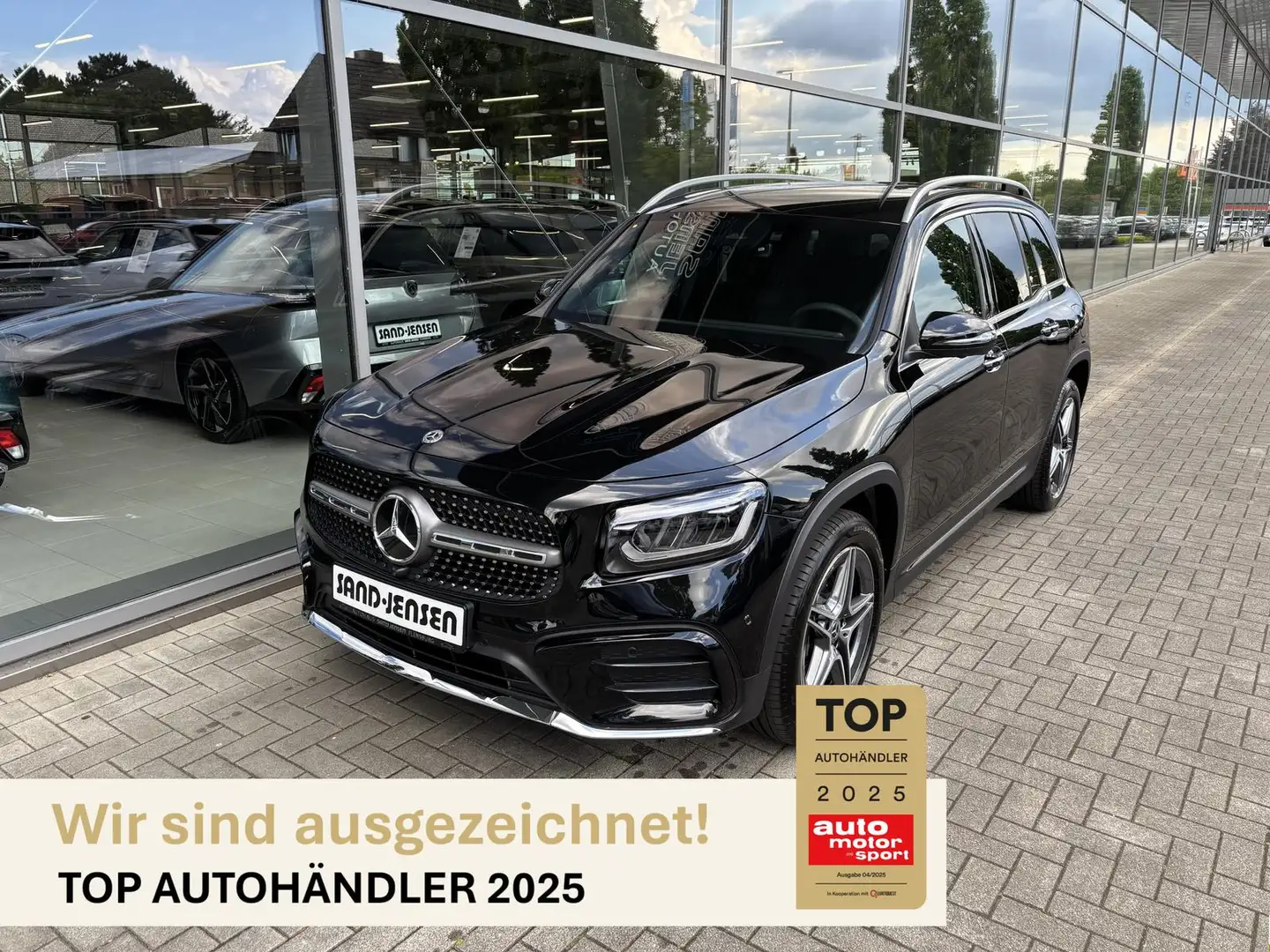 Mercedes-Benz GLB 200 AMG Line Adv Plus Distr AHK 7-Sitz 360 Fekete - 1