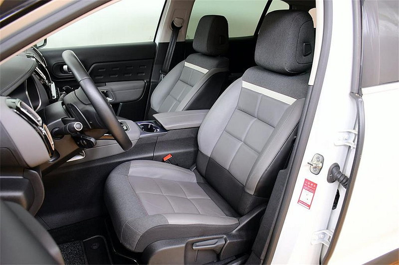 Citroen C5 Aircross BlueHDI 130 S&S Shine EAT8 Aut. — photo 22