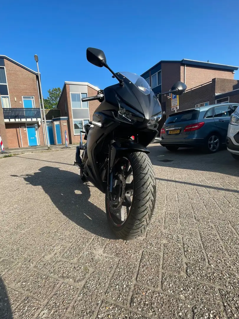 Honda CBR 500 R 2016 zwart - 1