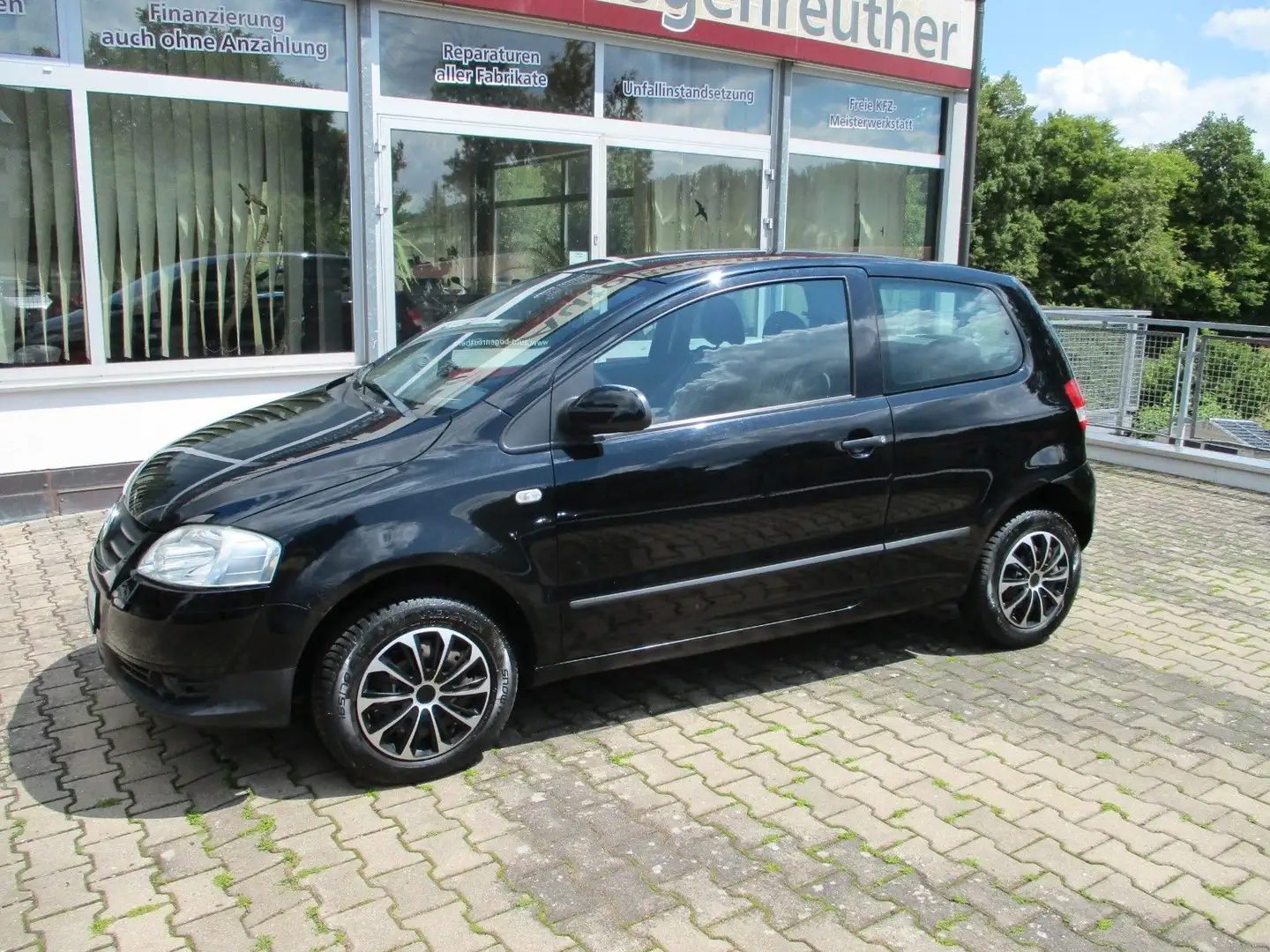 Volkswagen Fox Basis+Klima+Tüv Neu+AHK Negro - 2