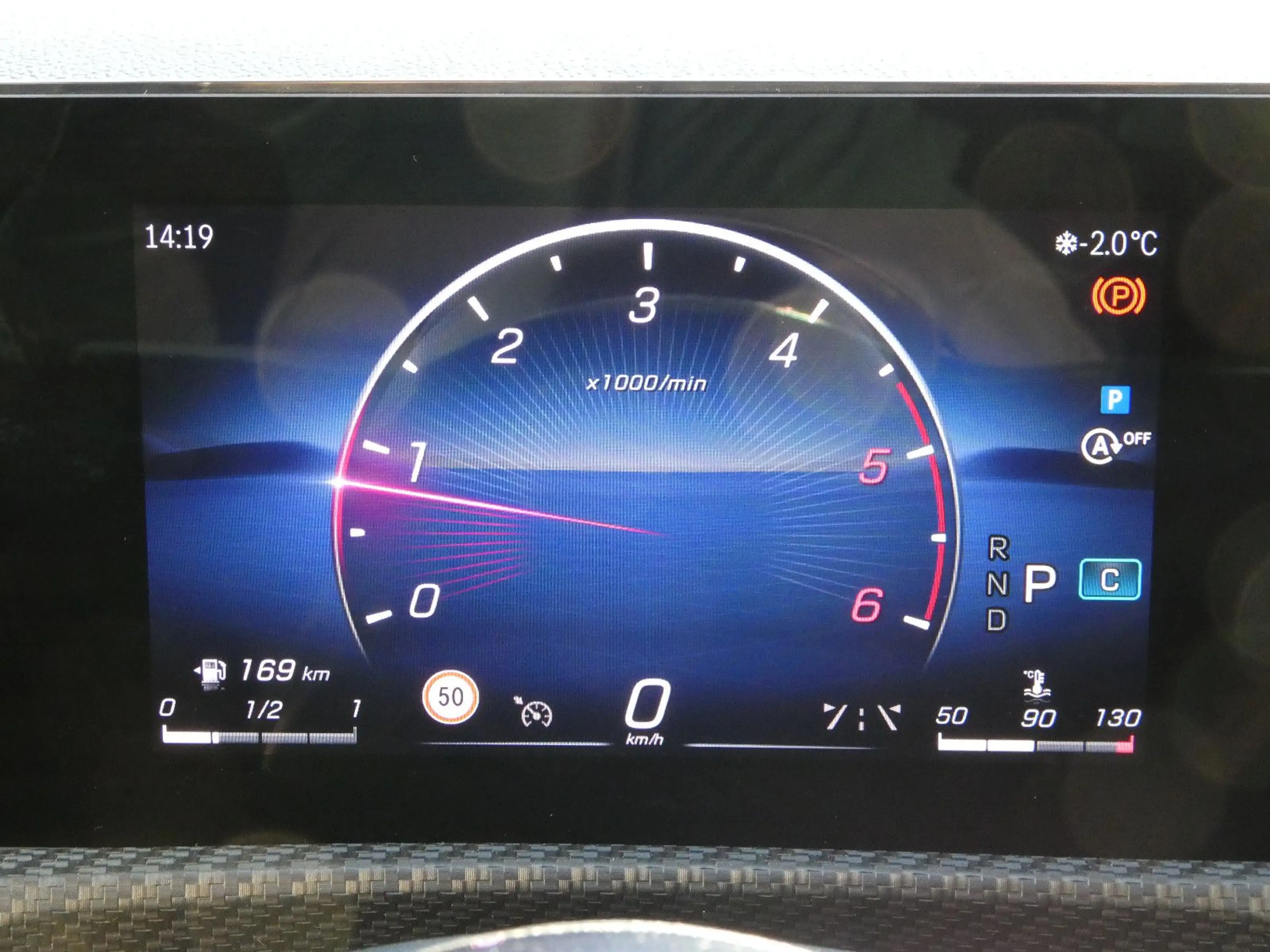 Mercedes-Benz A 180 d DCT LED Navi Teilleder SHZ Kamera 1-Hand — photo 14