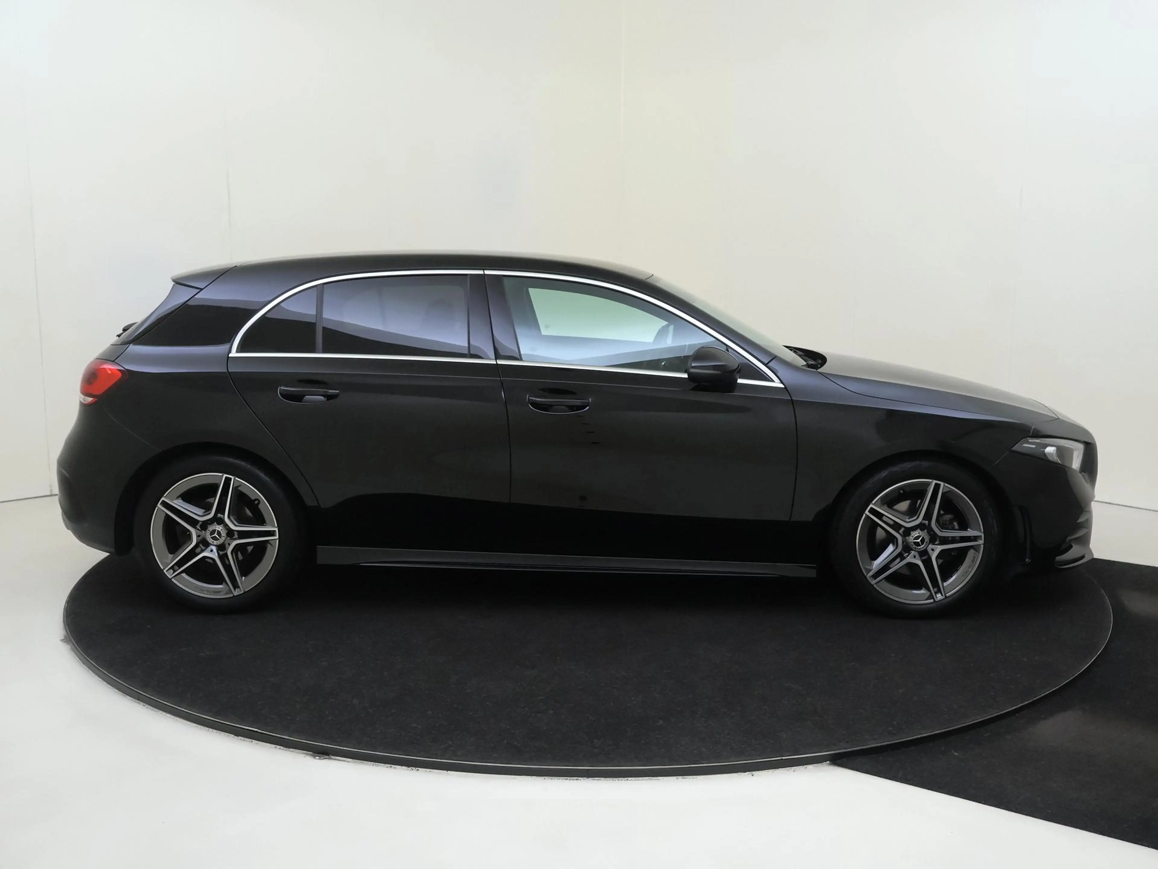 Mercedes-Benz A 180 Business Solution AMG | Wordt Verwacht | Apple Car — photo 11