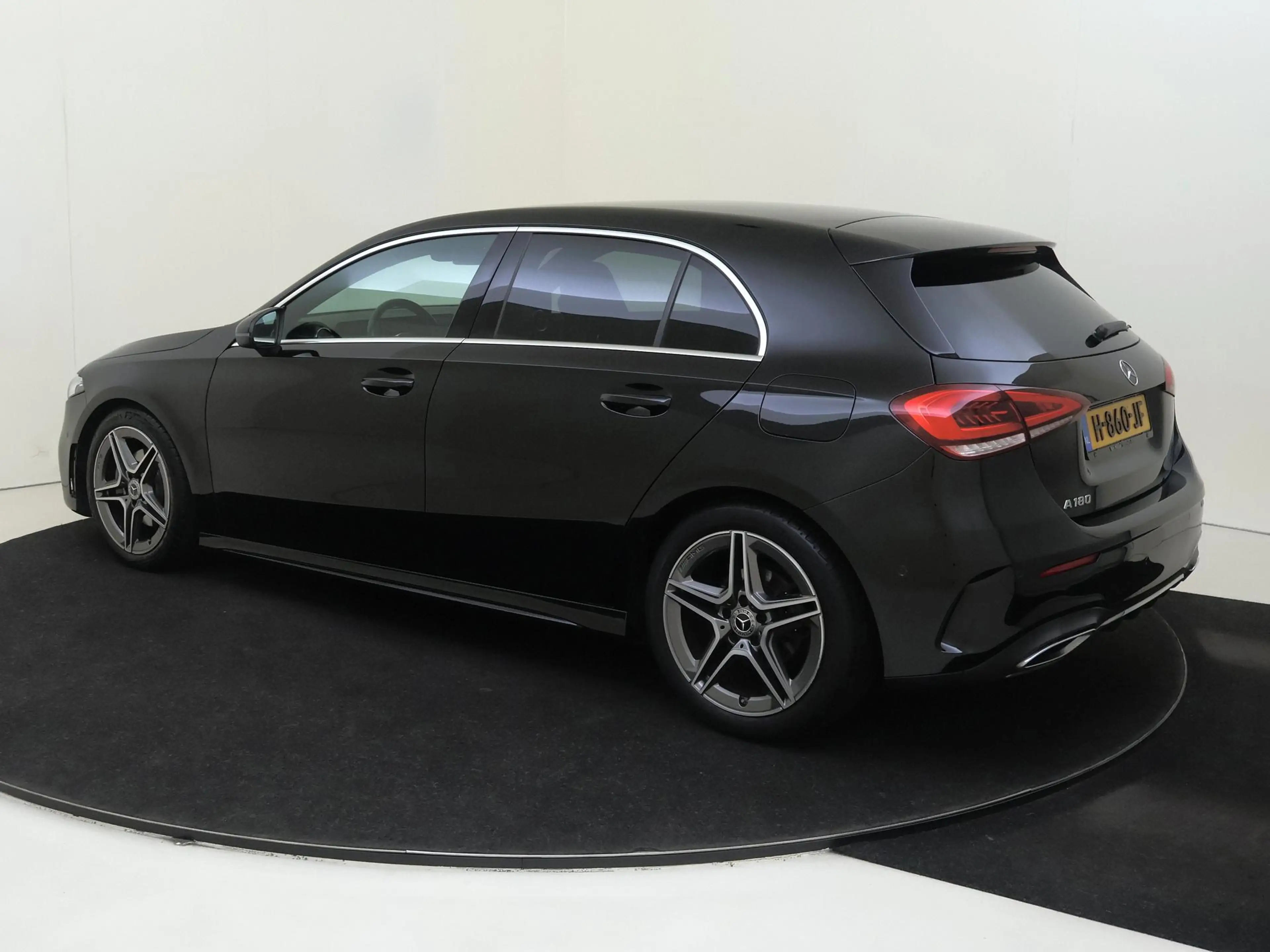Mercedes-Benz A 180 Business Solution AMG | Wordt Verwacht | Apple Car — photo 7