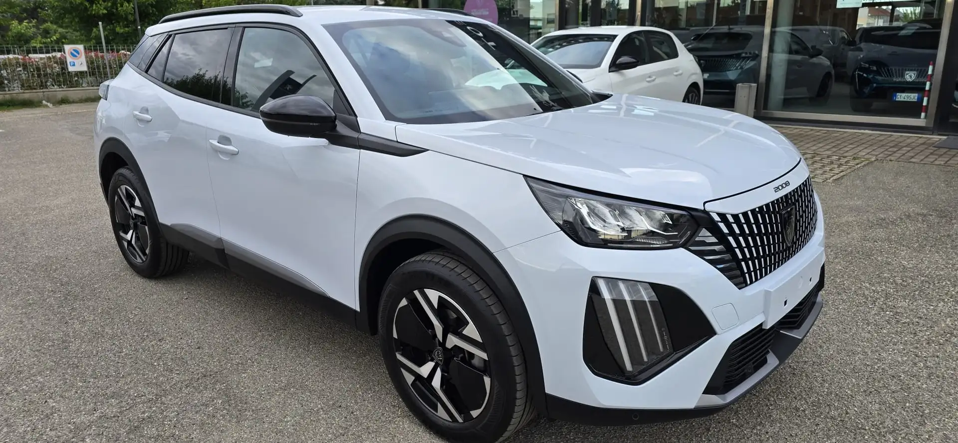 Peugeot 2008 1.2 130 cv EAT8 PureTech Allure s&s Bianco - 2