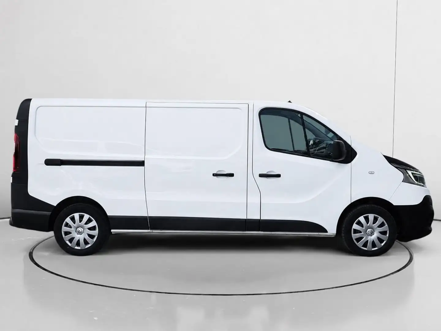 Renault Trafic Furgón 29 L2H1 Energy BluedCi 88kW Blanco - 2