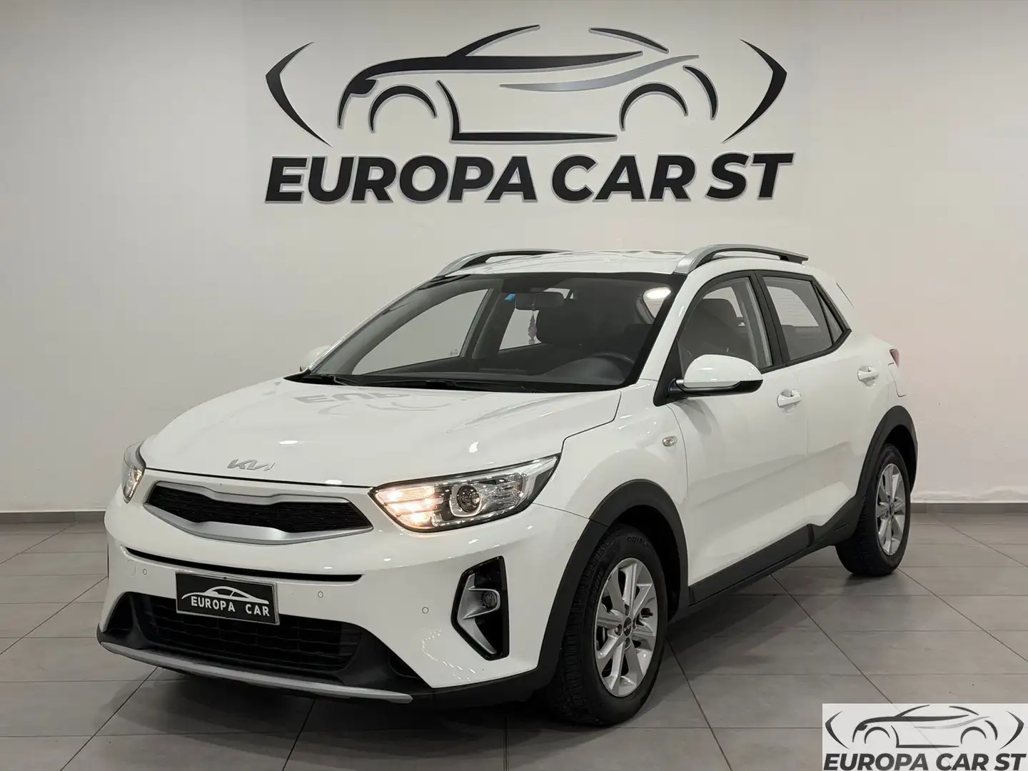 Kia Stonic Stonic 1.2 DPI Style Blanc - 1