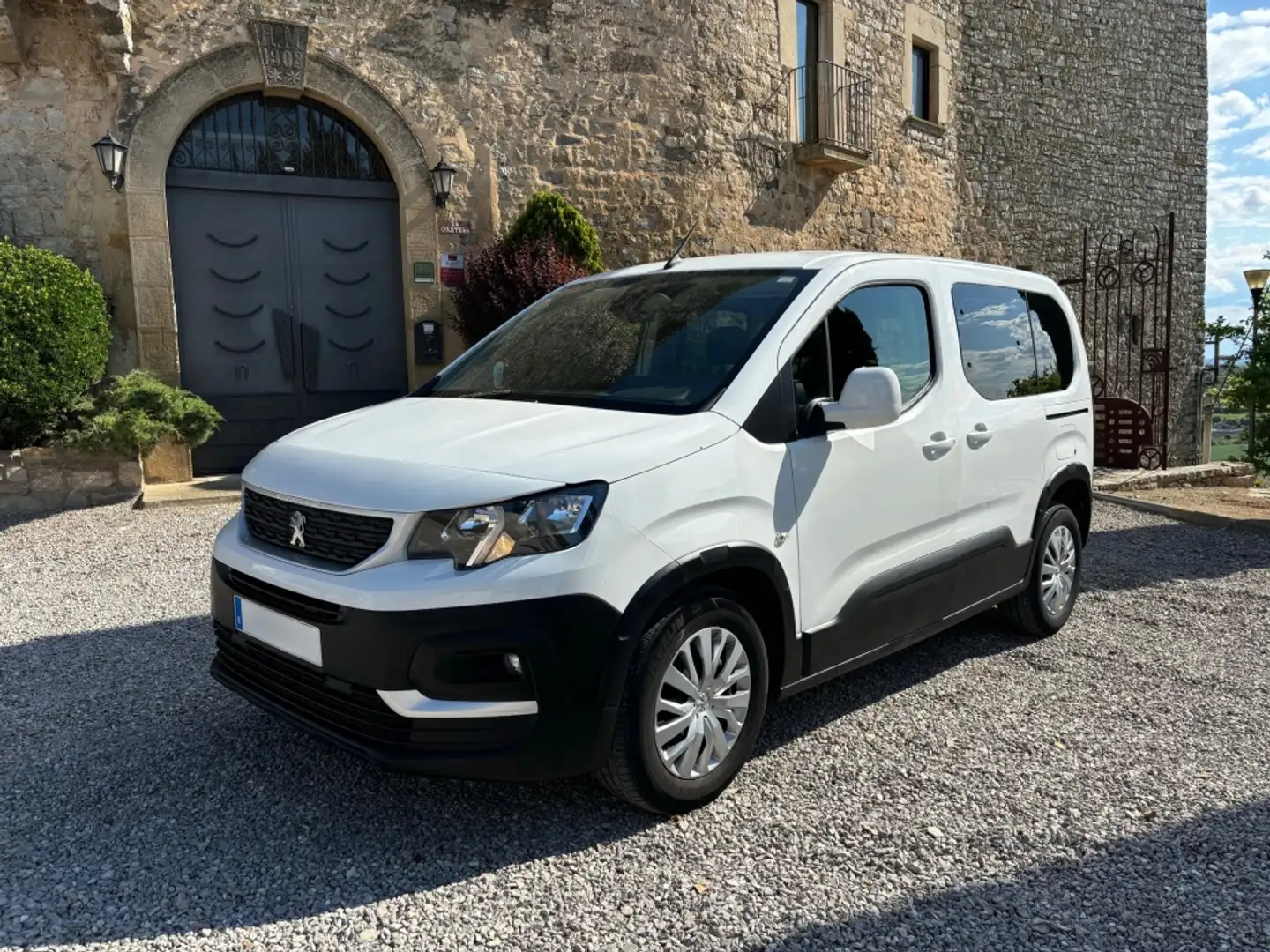 Peugeot Rifter 1.5BlueHDi S&S Standard Active NAV+ 100 Weiß - 1
