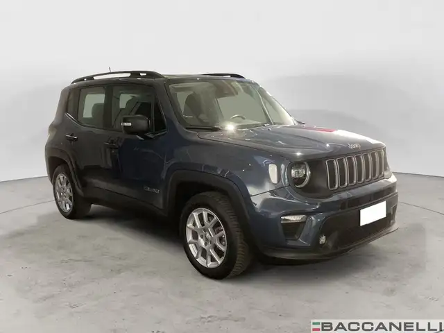 Jeep Renegade view 5
