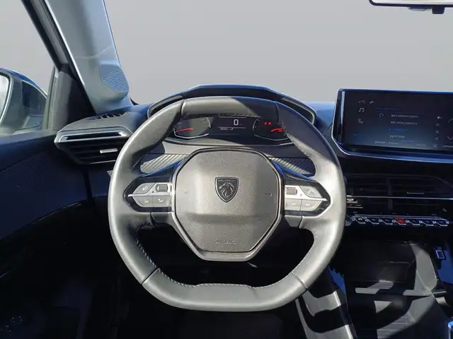 Peugeot 208 view 15
