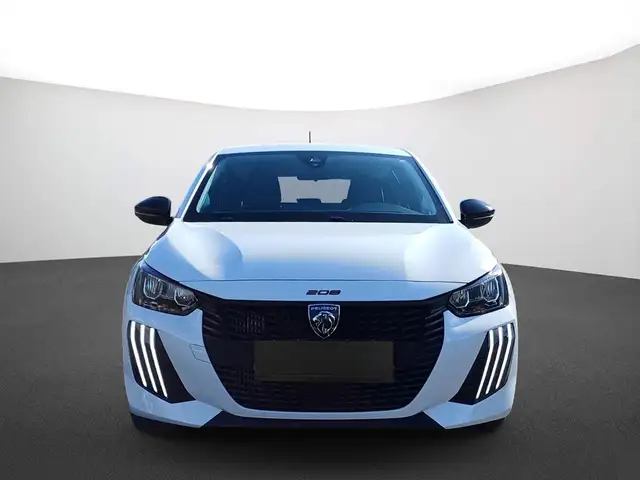 Peugeot 208 view 3