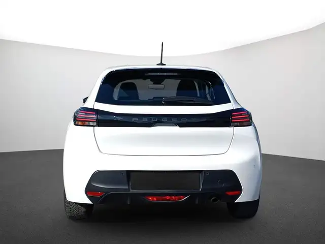 Peugeot 208 view 4