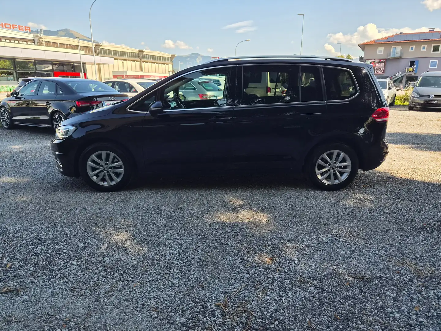 Volkswagen Touran Highline BMT/Start-Stopp 1.4 TSI Schwarz - 2
