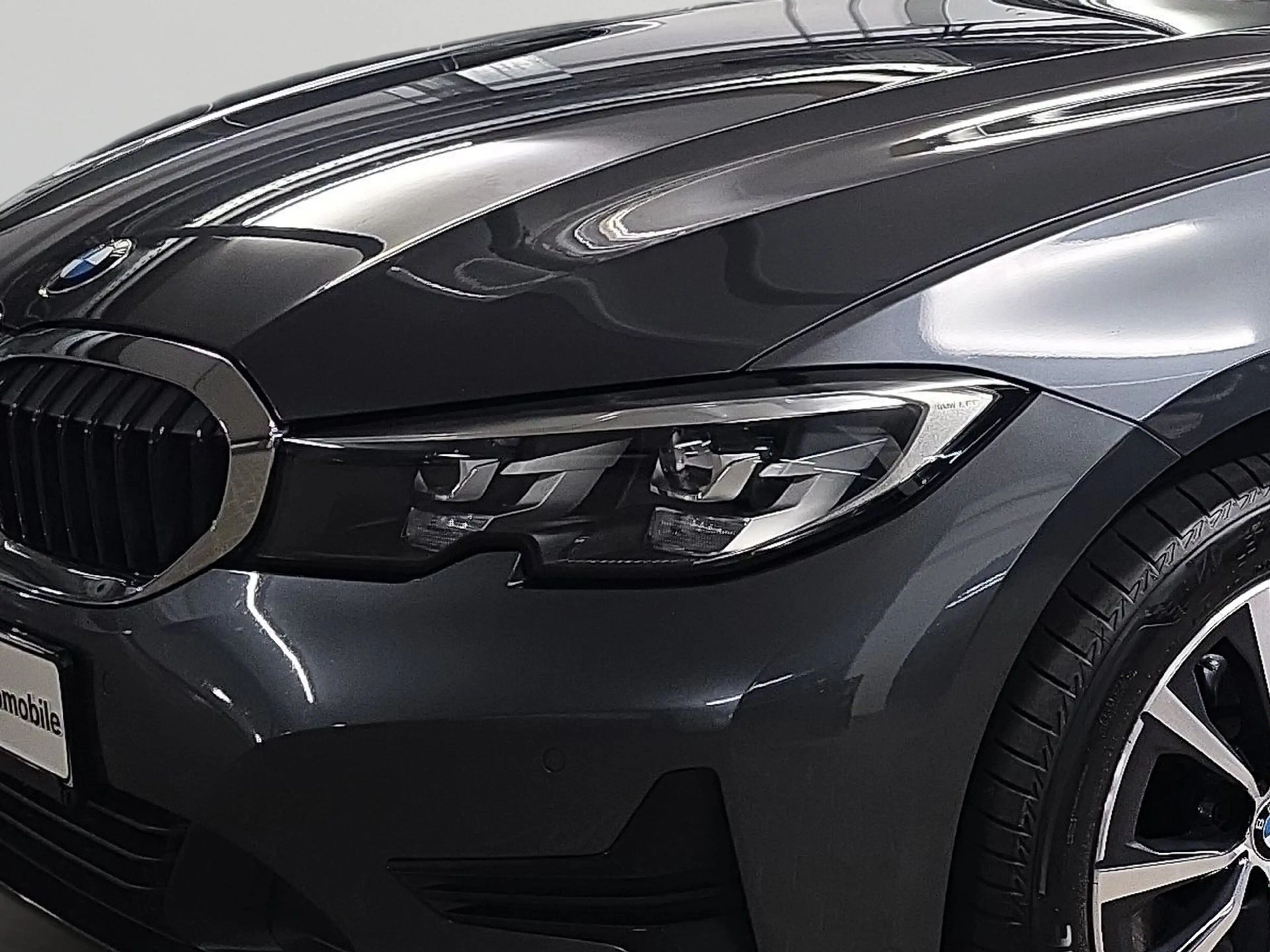 BMW 320 d xDrive HeadUp*LiveCockpitProf*Sportsitze* — photo 5