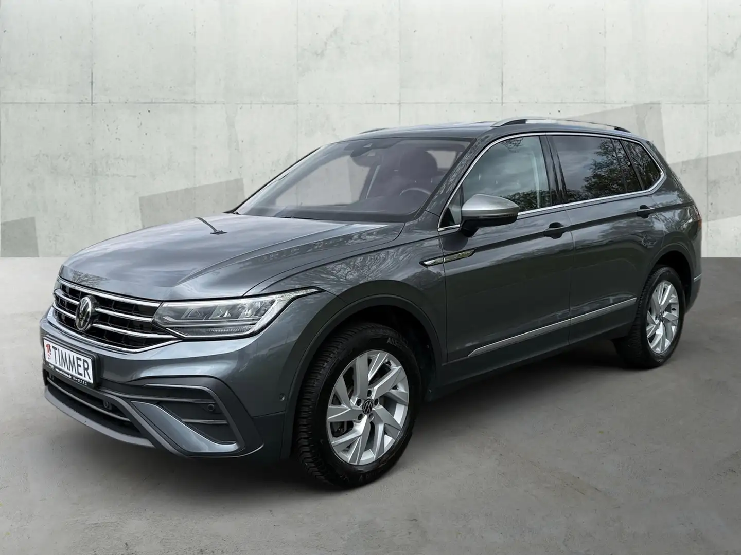 Volkswagen Tiguan Allspace 2.0 TDI DSG 4M *7Sitz *AHK *TRAVEL *LED *RKAM * Grau - 2