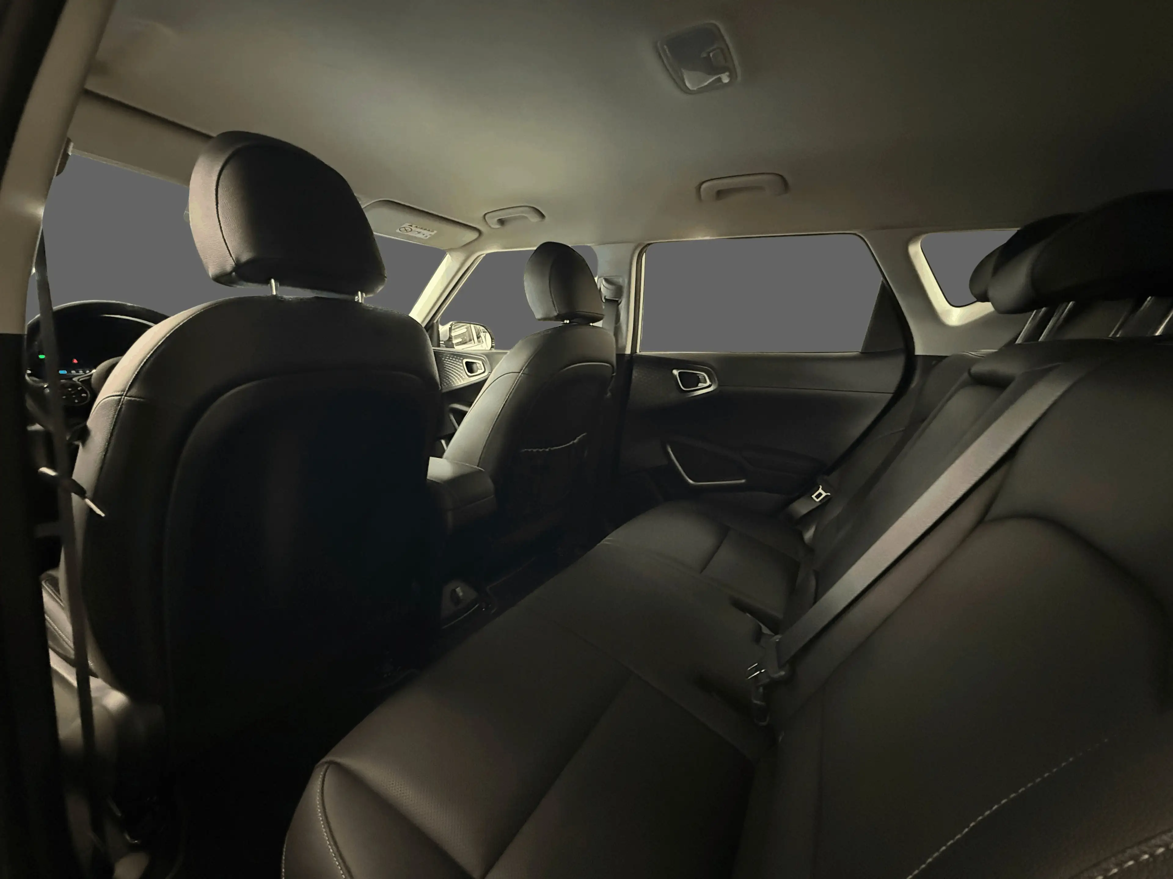 Kia Soul EV 64kWh More - Pack Cuir, Pack Smart — photo 7