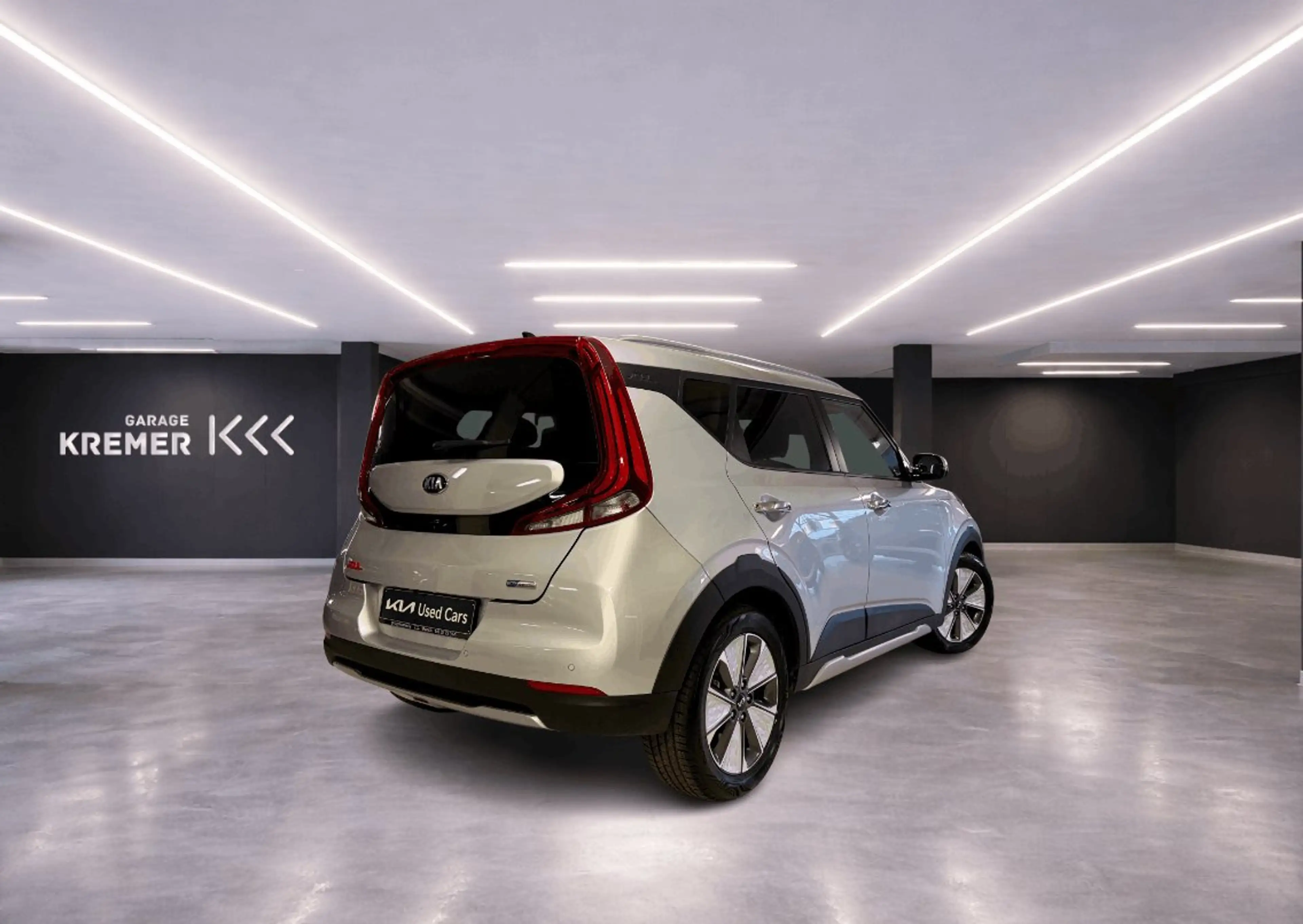 Kia Soul EV 64kWh More - Pack Cuir, Pack Smart — photo 2