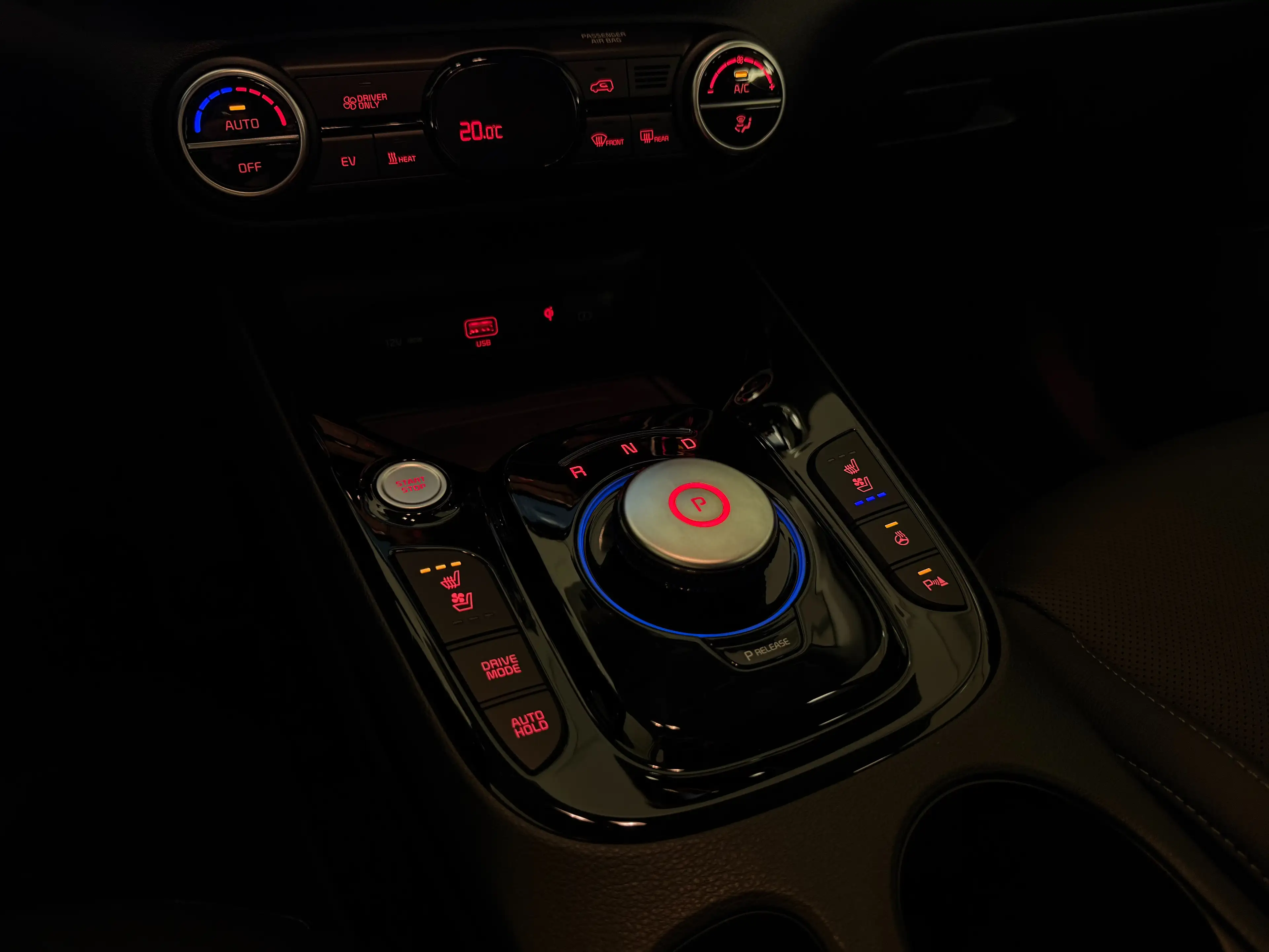 Kia Soul EV 64kWh More - Pack Cuir, Pack Smart — photo 13