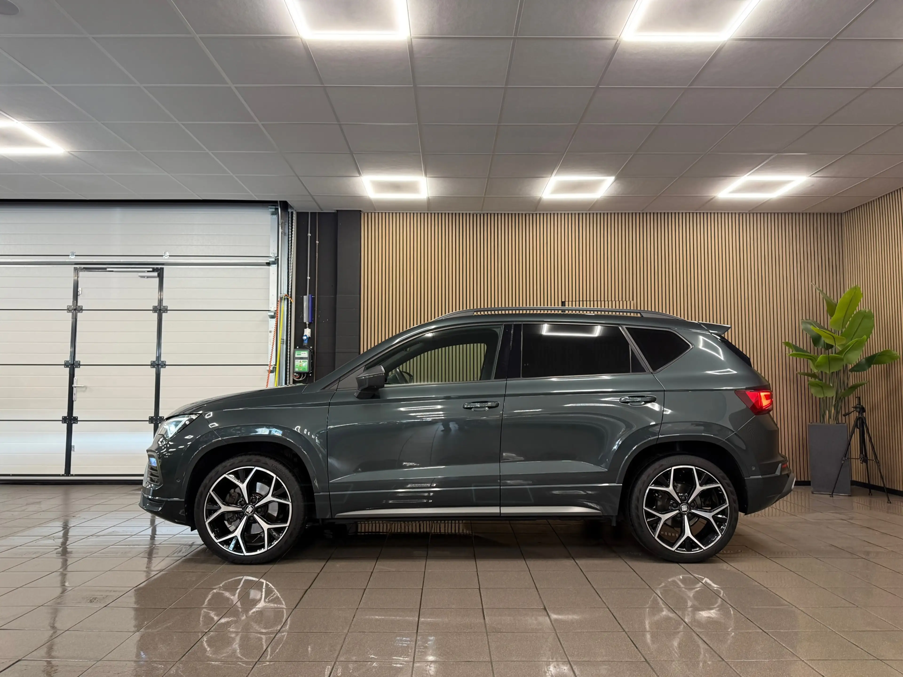 SEAT Ateca 1.5 TSI FR Business Intense * Automaat / Panoramad — photo 2