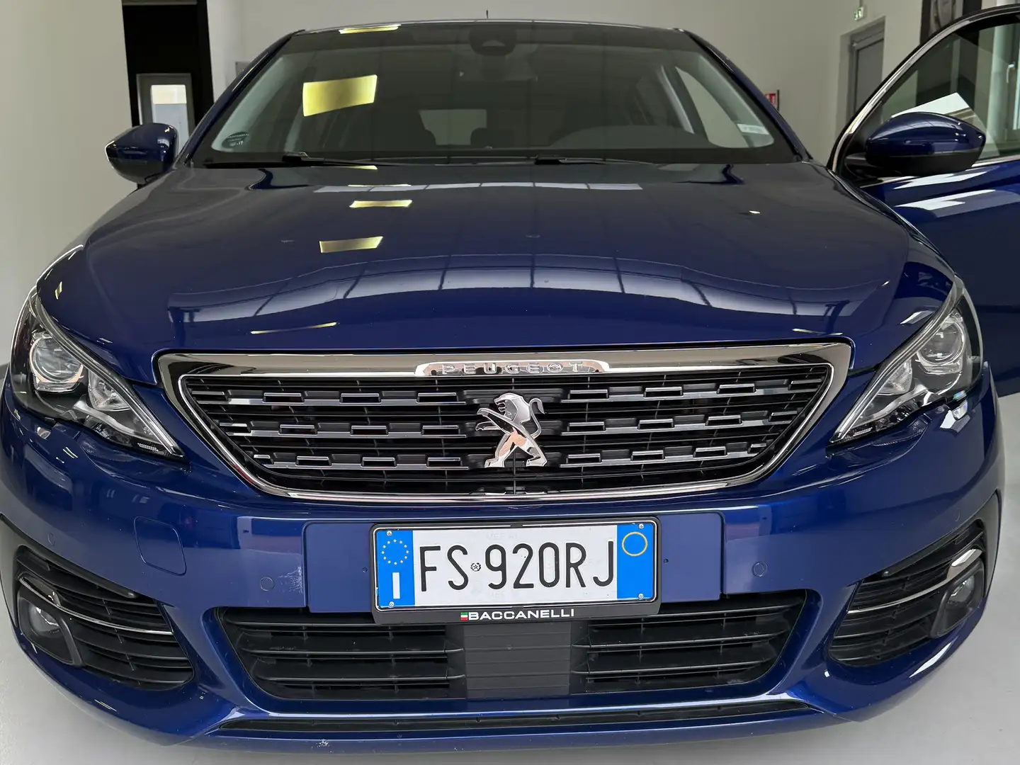 Peugeot 308 308 II 2018 5p 1.5 bluehdi GT Line s Blu/Azzurro - 1