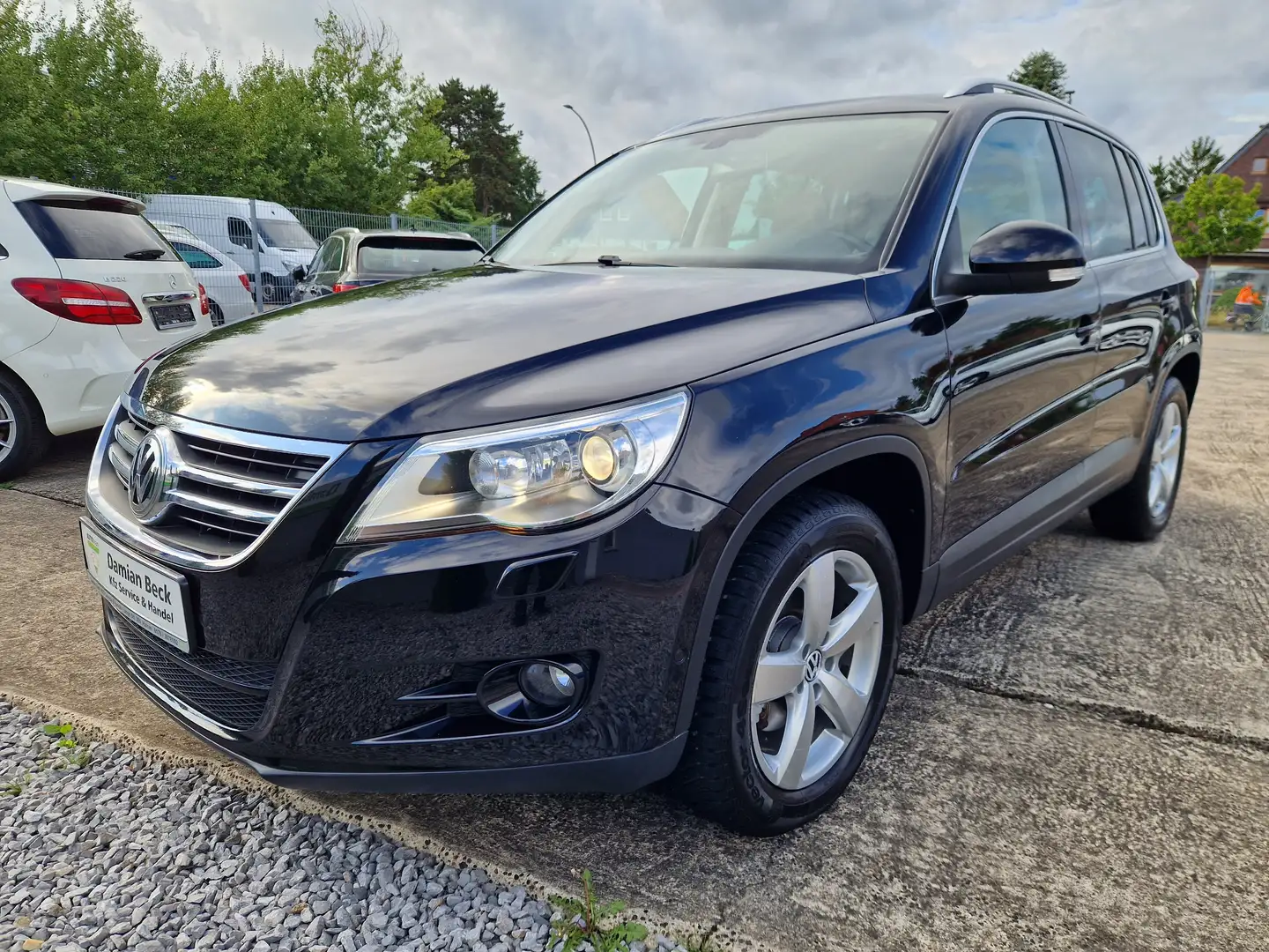 Volkswagen Tiguan Sport  AHK, Black - 1