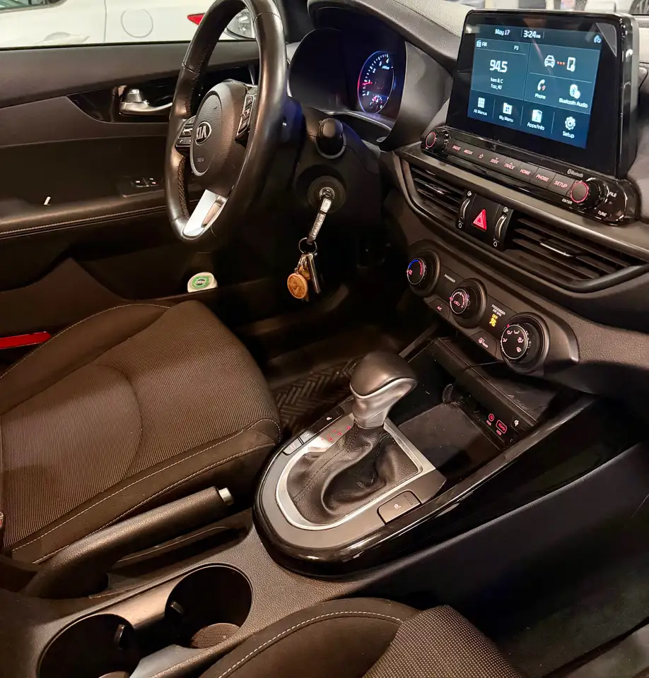 Kia Forte снимка Kia Forte