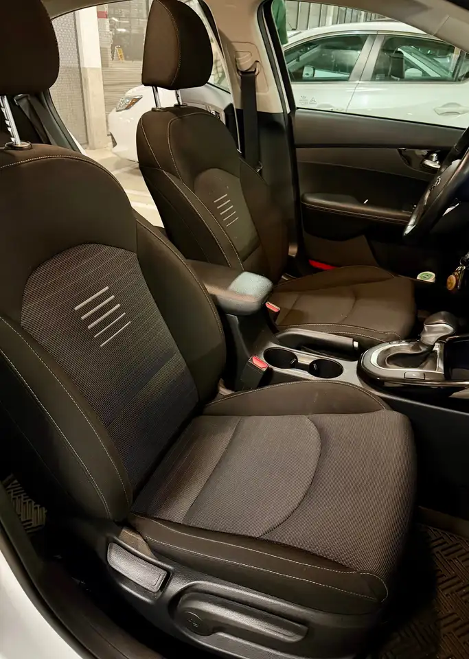 Kia Forte снимка Kia Forte