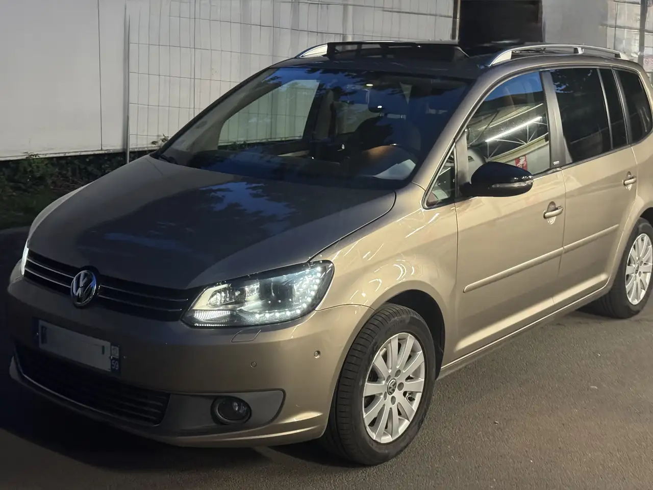 Volkswagen Touran Business 1.6 TDI 105 FAP Confortline DSG