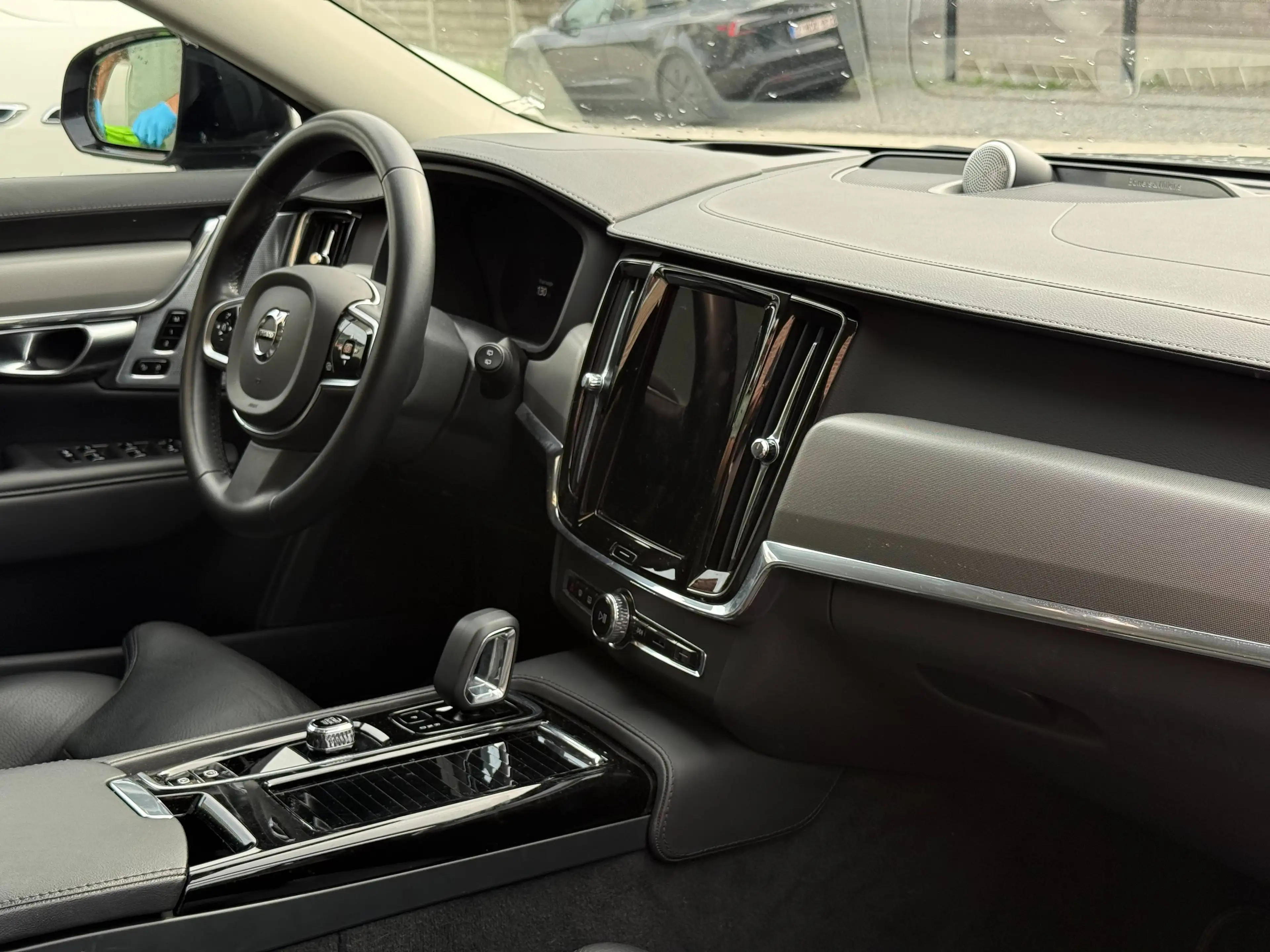 Volvo V90 T6 Recharge AWD Ultra Dark *FULL*360*PANO*B&W*Headup* — photo 20