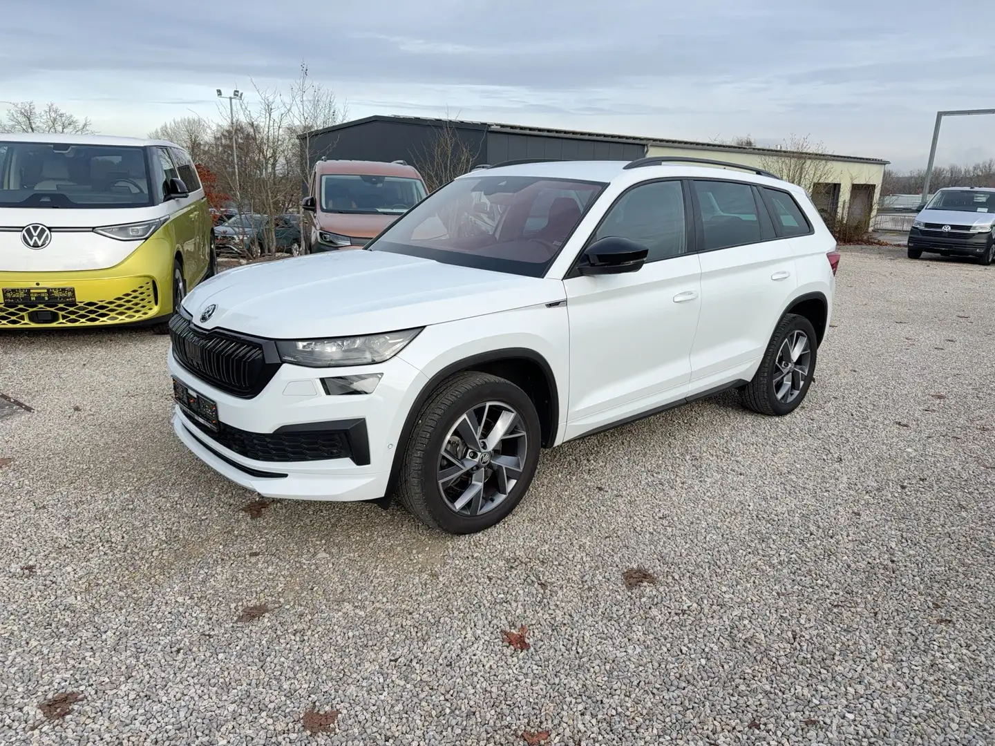 Skoda Kodiaq Sportline TDi DSG 4M CarPlay/ACC/AHK/LED Weiß - 2