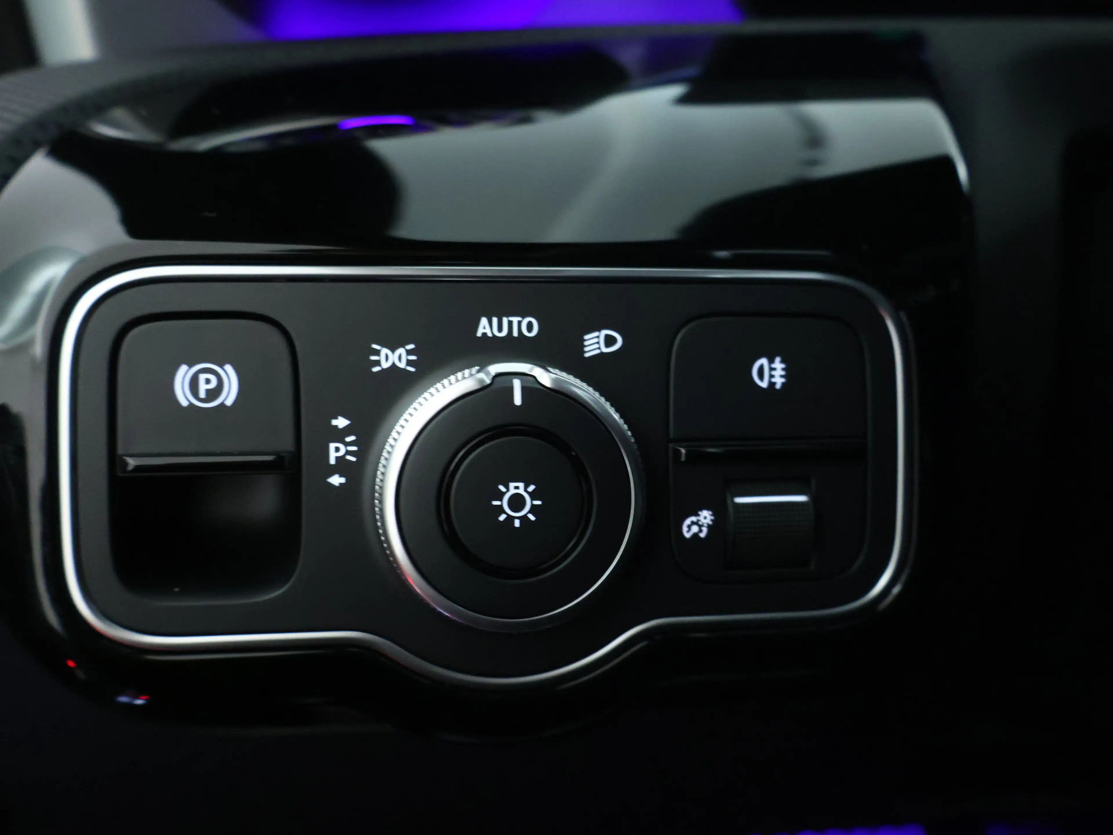 Mercedes-Benz CLA 180 Shooting Brake Star Edition AMG Line LIMITED | Tre — photo 9