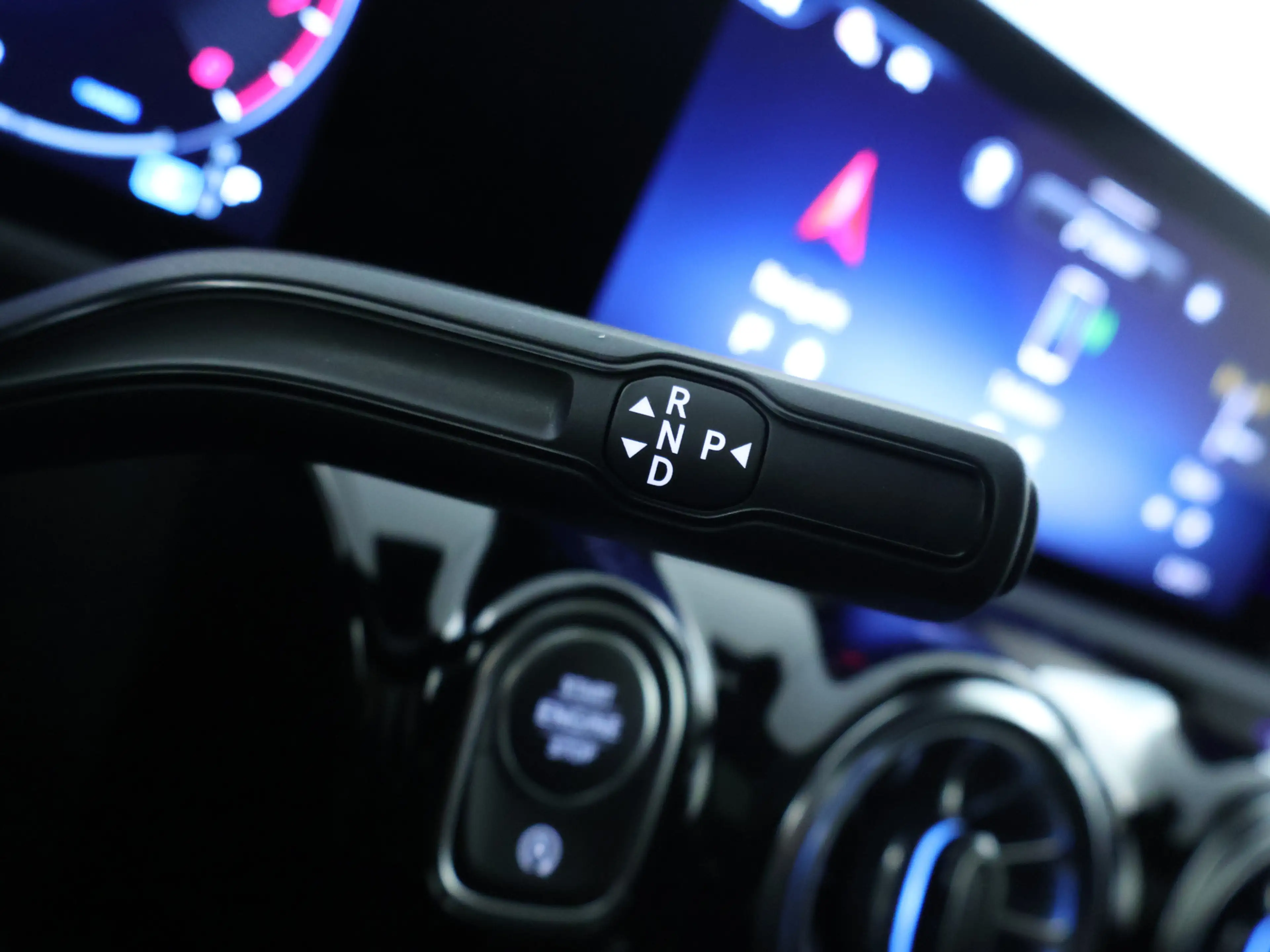 Mercedes-Benz CLA 180 Shooting Brake Star Edition AMG Line LIMITED | Tre — photo 12