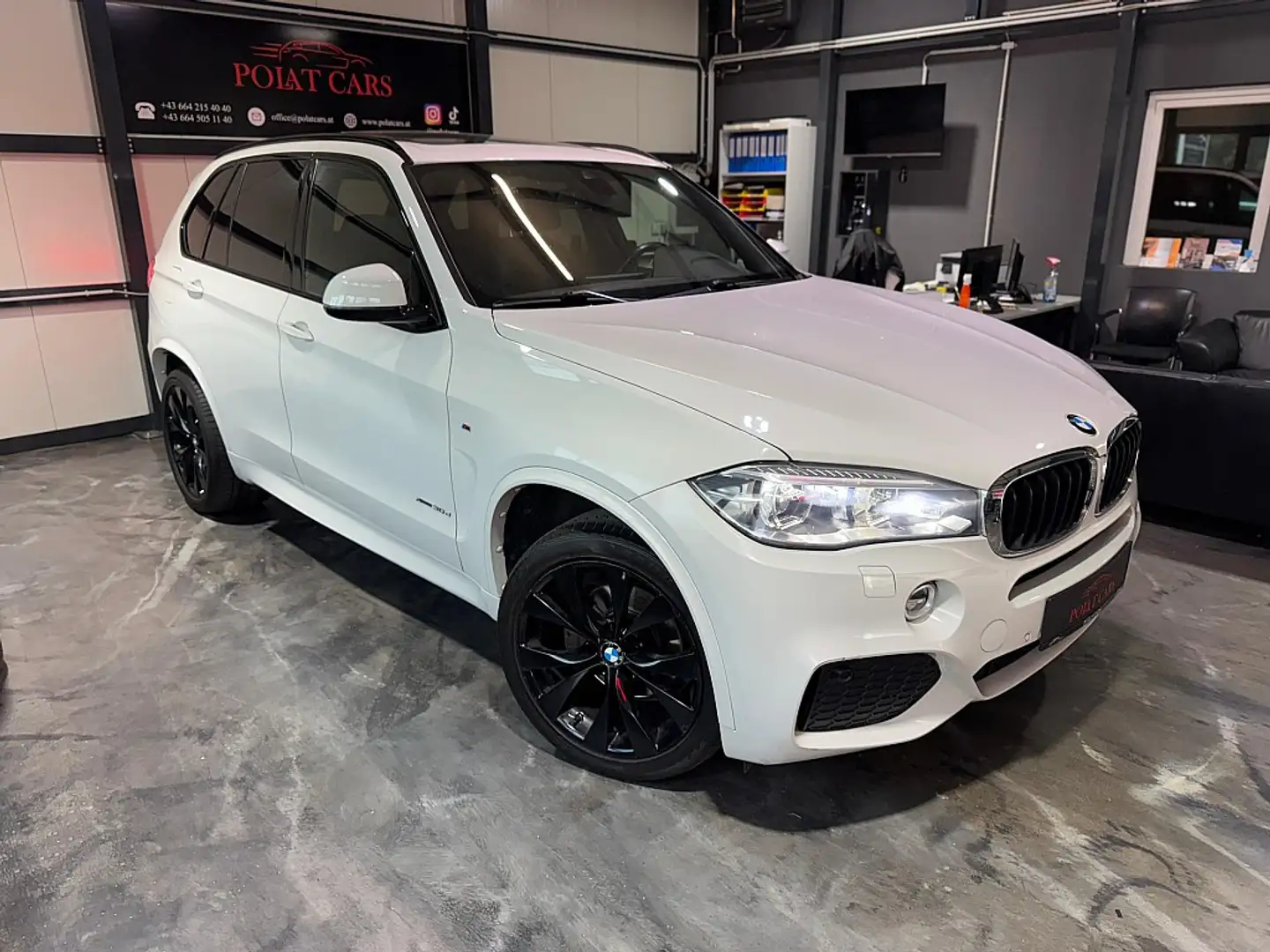 BMW X5 xDrive30d M-Paket *Pano* Dig.Tacho* *Kam* *Spur* Weiß - 2
