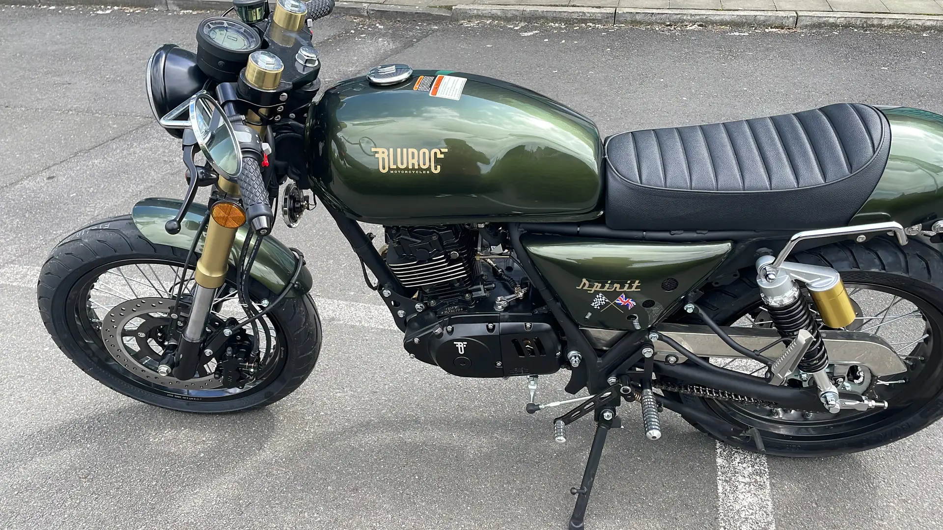 Bullit Spirit Grün - 1