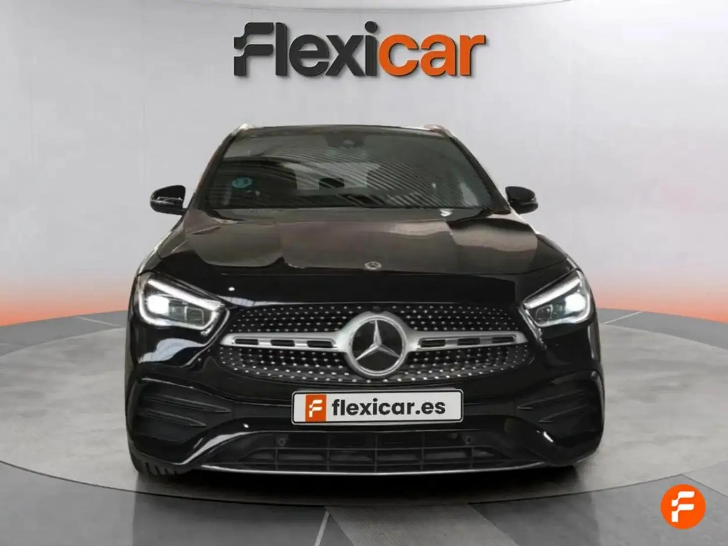 Mercedes-Benz GLA 200 D Geel - 2