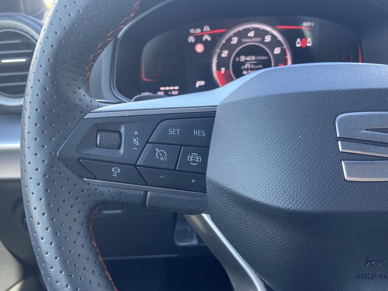 SEAT Arona 1.0 TSI DSG FULL-LINK+VIRTUAL-COCKPIT+NAVI — photo 11