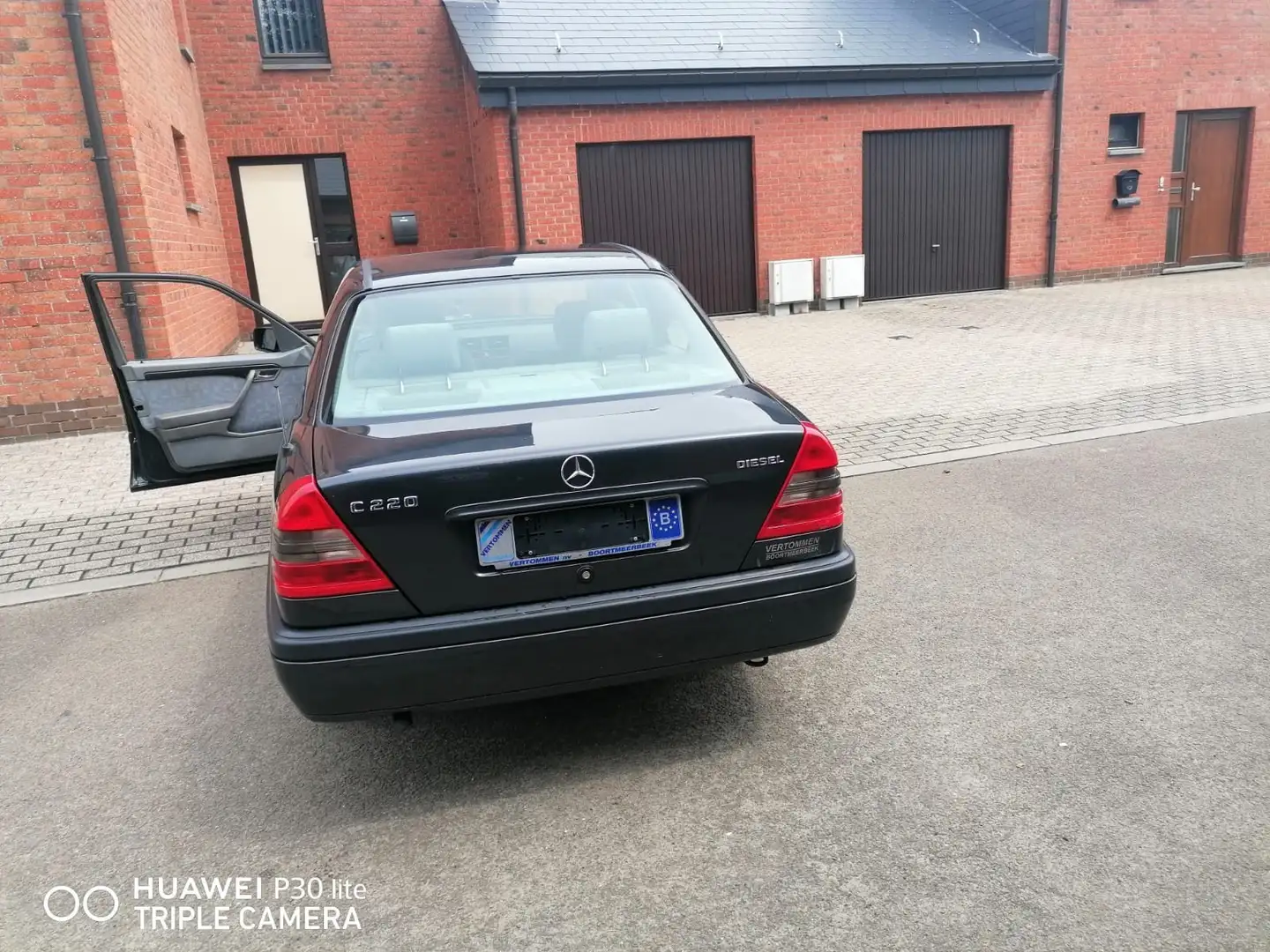 Mercedes-Benz C 220 Classic Zwart - 1
