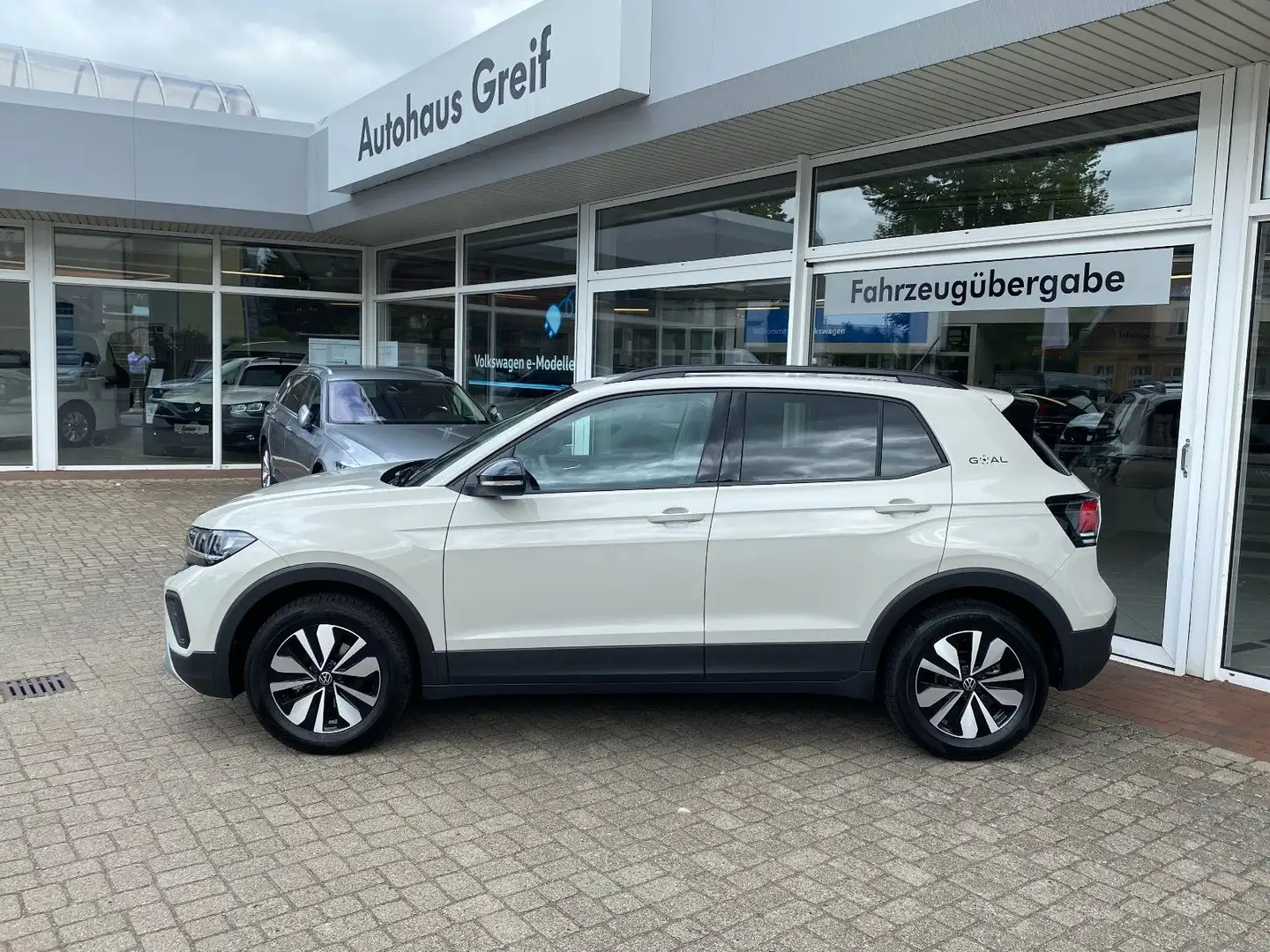 Volkswagen T-Cross Life 1.0 TSI DSG Goal*LED*NAVI*ACC Gris - 2