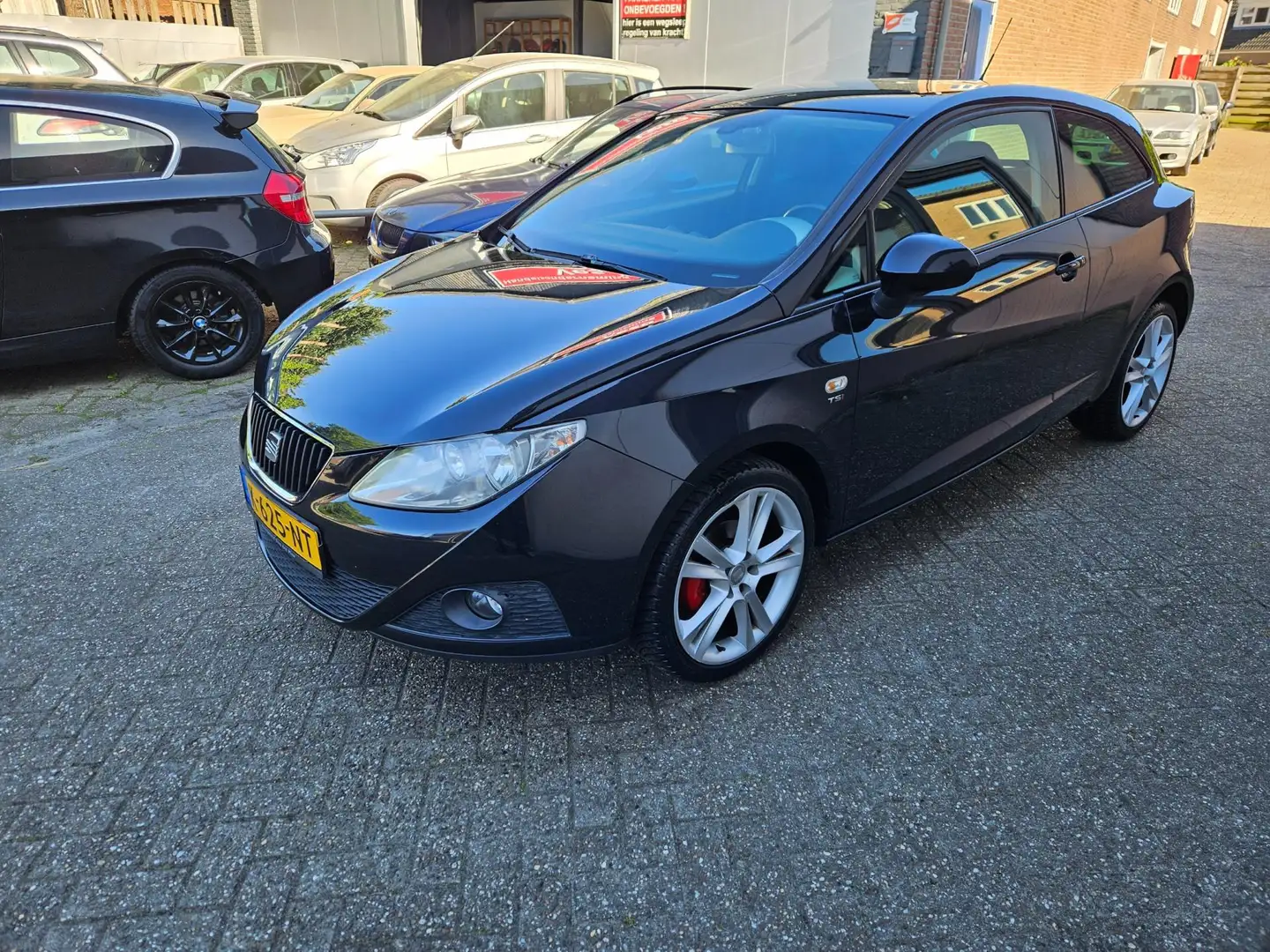 SEAT Ibiza 1.2 TSI Sport (105pk) Clima/Cruise/Navi Zwart - 2