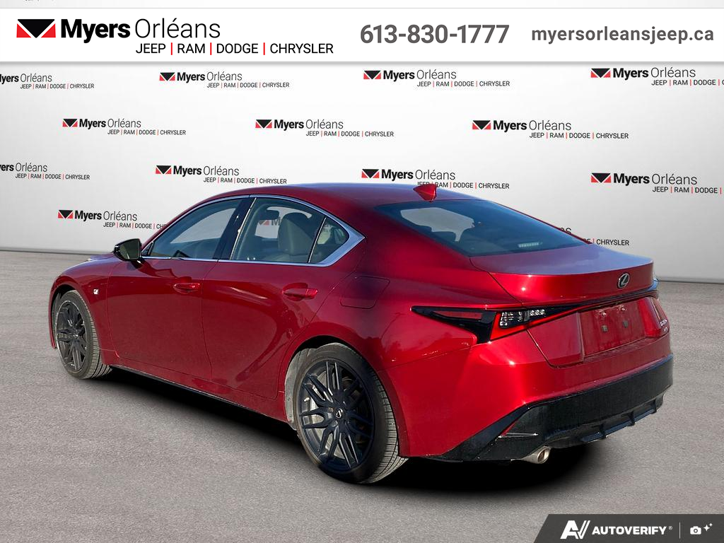 2022 Lexus IS Sedan