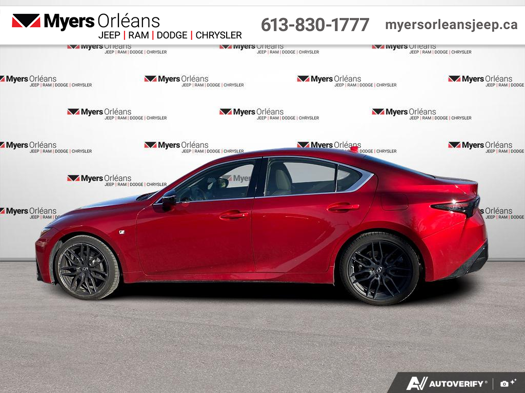 2022 Lexus IS Sedan