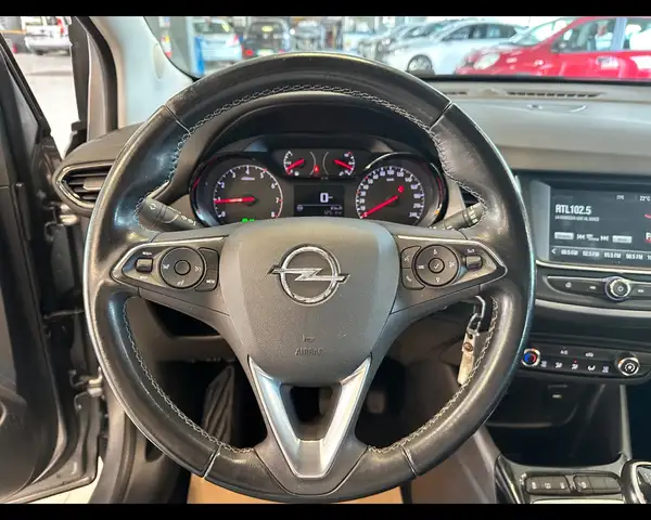 Opel Crossland view 10