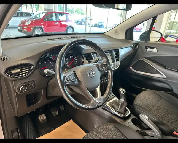 Opel Crossland view 8