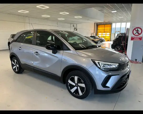 Opel Crossland view 2