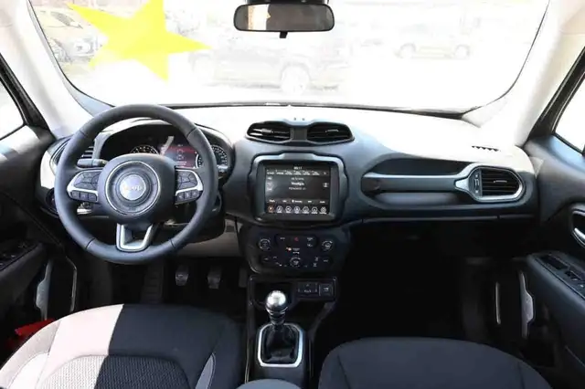 Jeep Renegade view 7