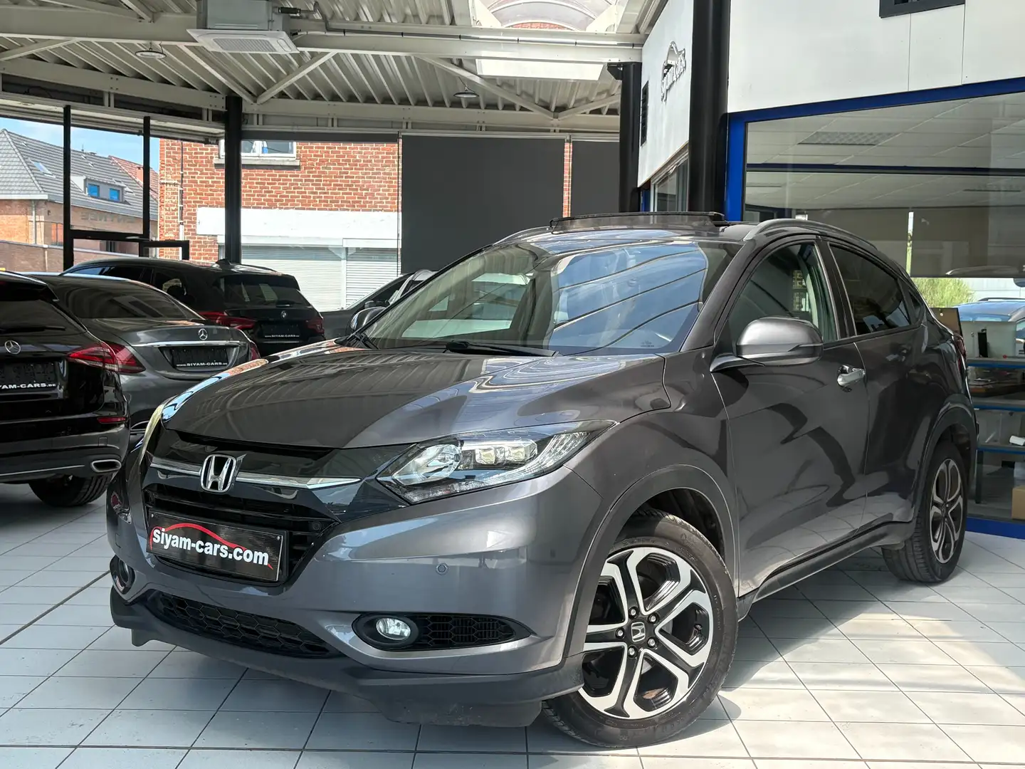 Honda HR-V HR-V 1.6 D-TEC *XENON*CUIR*TOIT*GPS*CAMERA*CARNET* Gris - 1