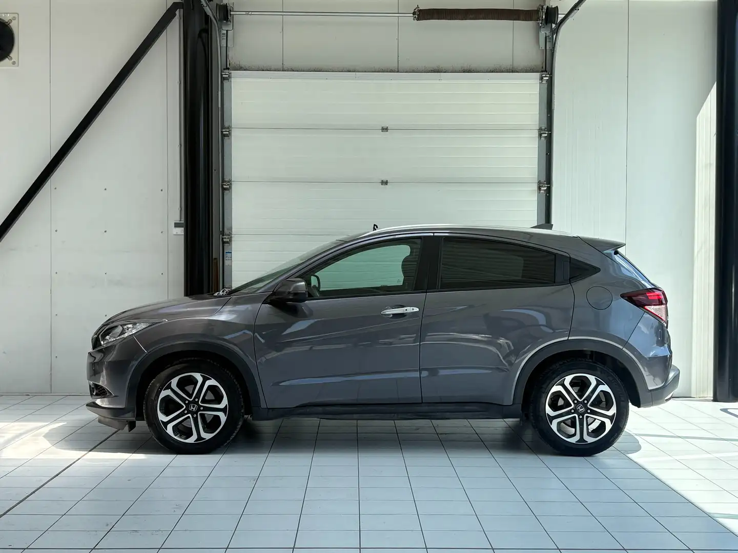Honda HR-V HR-V 1.6 D-TEC *XENON*CUIR*TOIT*GPS*CAMERA*CARNET* Gris - 2