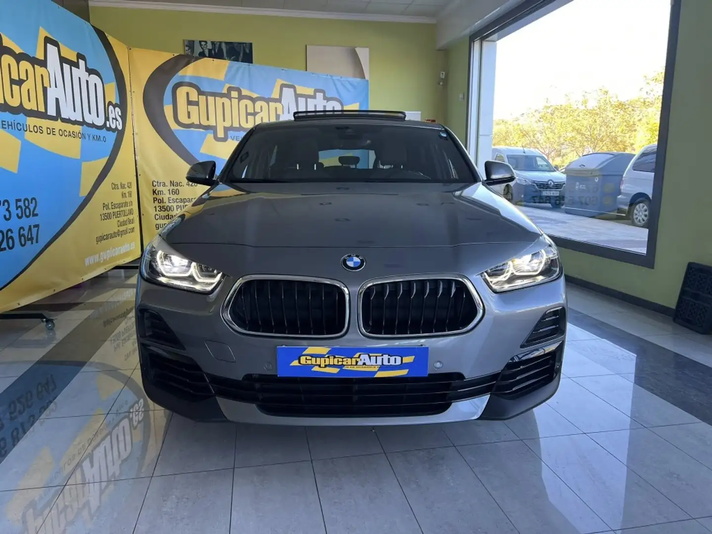 BMW X2 sDrive 18iA Gris - 2